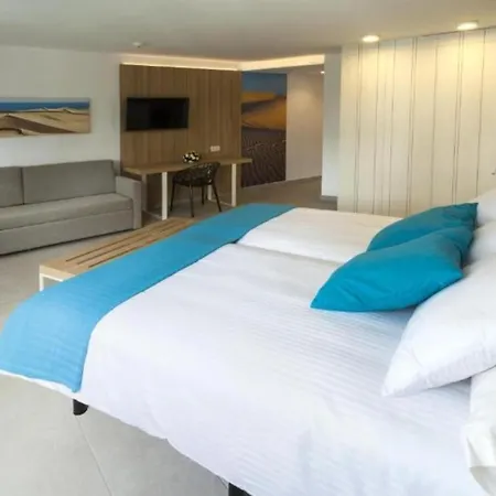 Deluxe Vista Piscina/media Pension, Wifi, Apartment Playa del Inglés